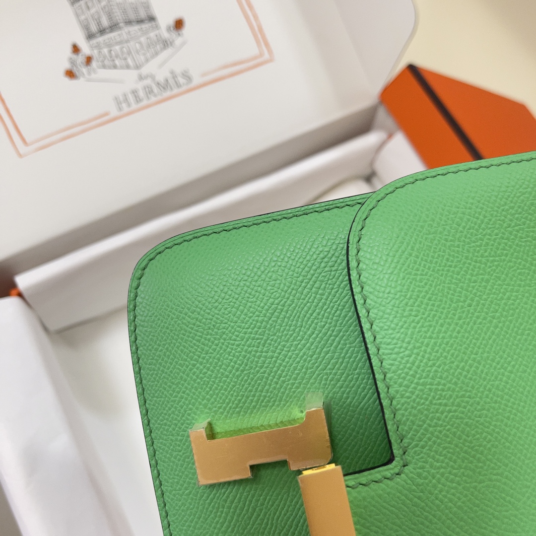 Hermes Constance 18 Mini Shoulder Bag In Green Kiwi Epsom Leather